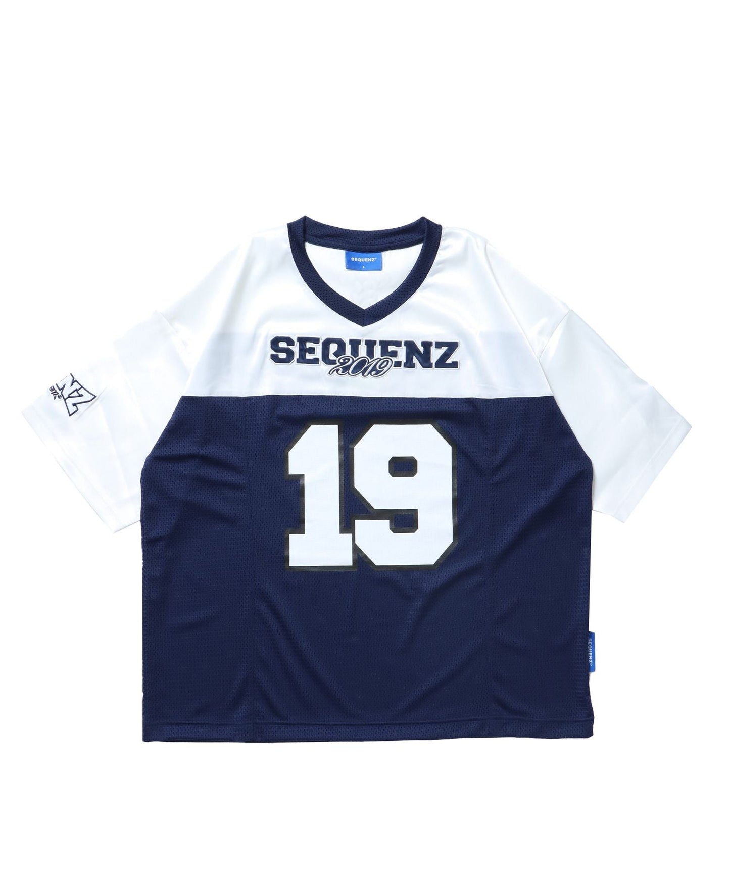 SQNZ FOOTBALL CLUB T-SHIRTS / ゲームシャツ 半袖 ブロークコア Vネック 刺繍 ネイビー